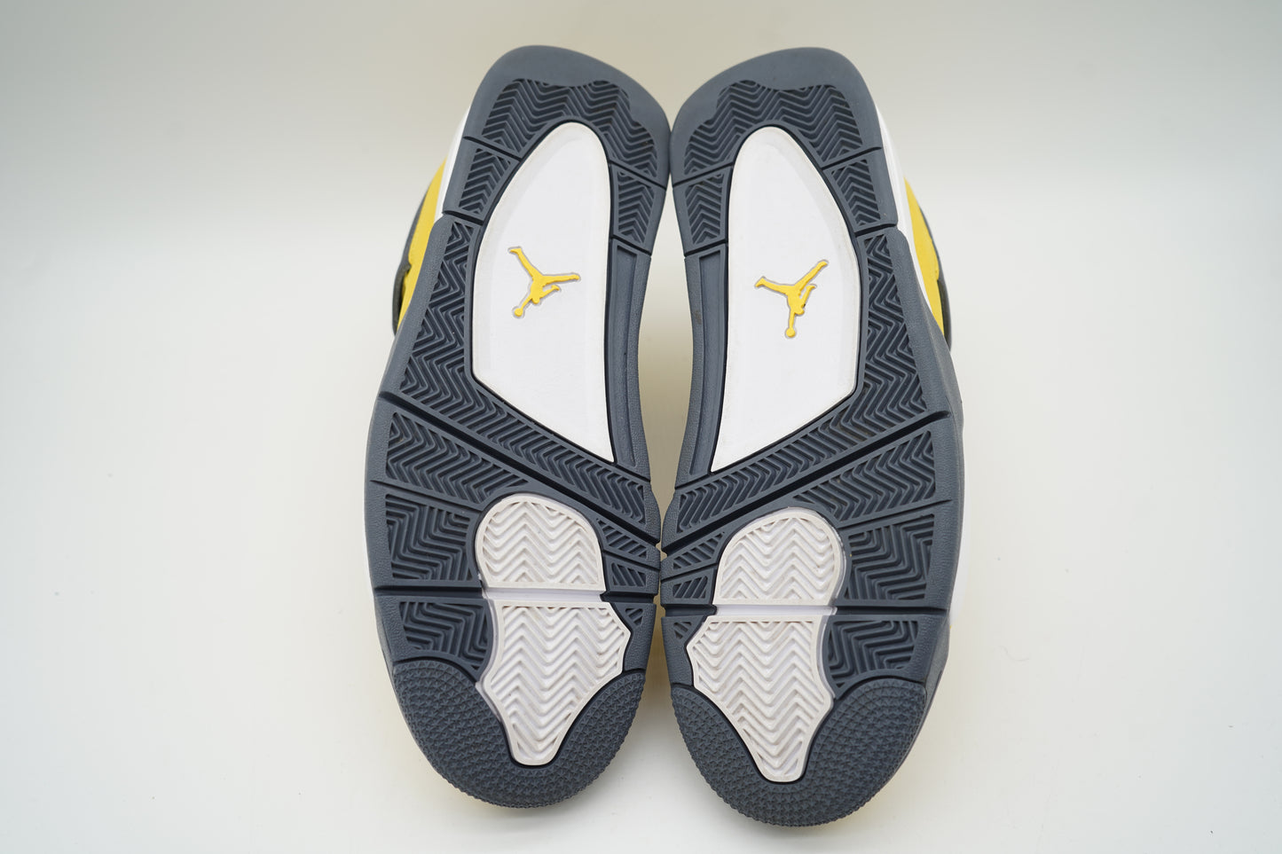 Jordan 4 Retro Lightning (2021)