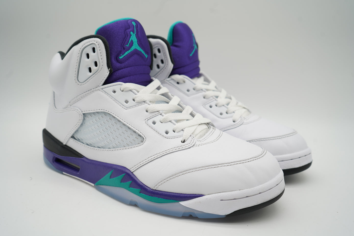 Jordan 5 Retro Grape (2025)