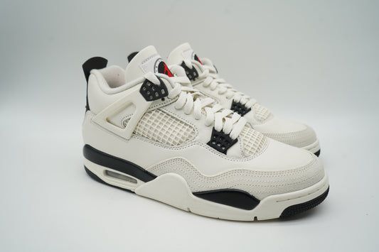 Jordan 4 Retro Flight Club