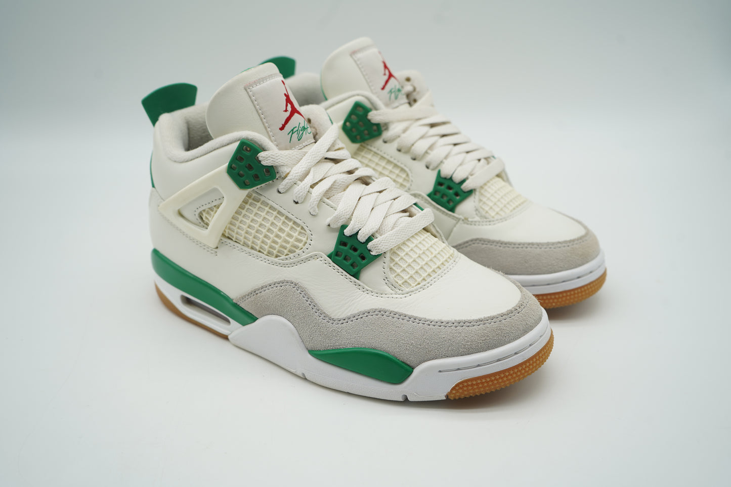 Jordan 4 Retro SB Pine Green