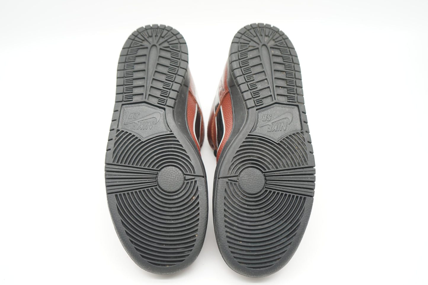 Nike SB Dunk Low Limosine Skateboards