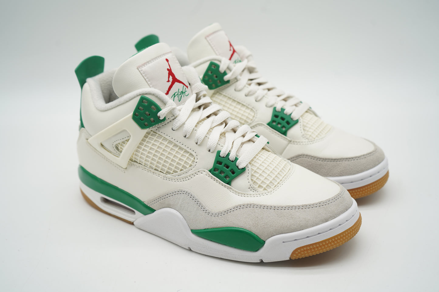 Jordan 4 Retro SB Pine Green