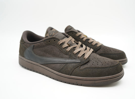 Jordan 1 Retro Low OG SP Travis Scott Velvet Brown