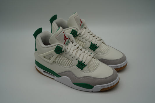 Jordan 4 Retro SB Pine Green