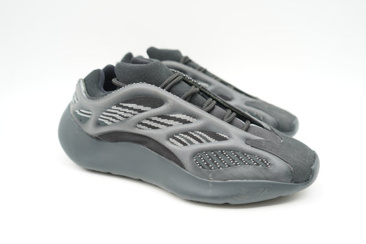 Yeezy 700 V3 Alvah