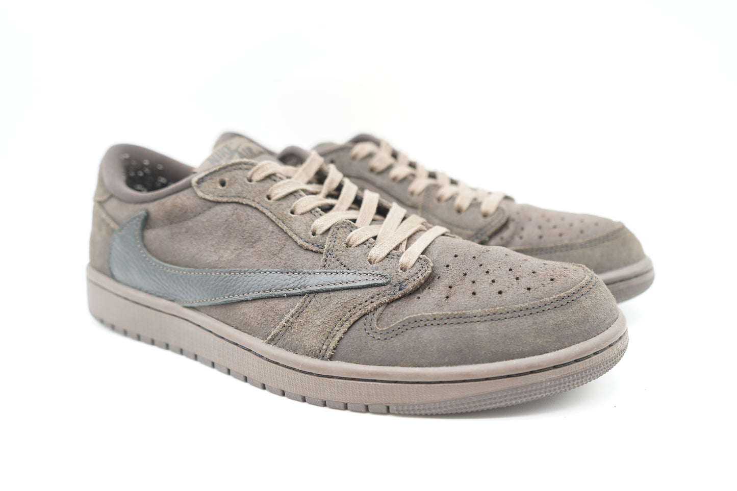 Jordan 1 Retro Low OG SP Travis Scott Velvet Brown