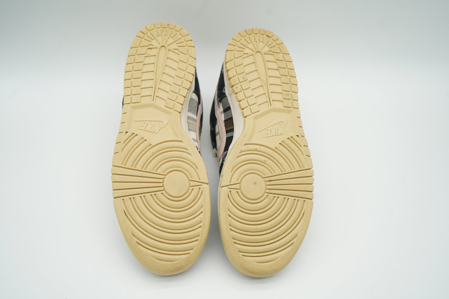 Nike SB Dunk Low Travis Scott