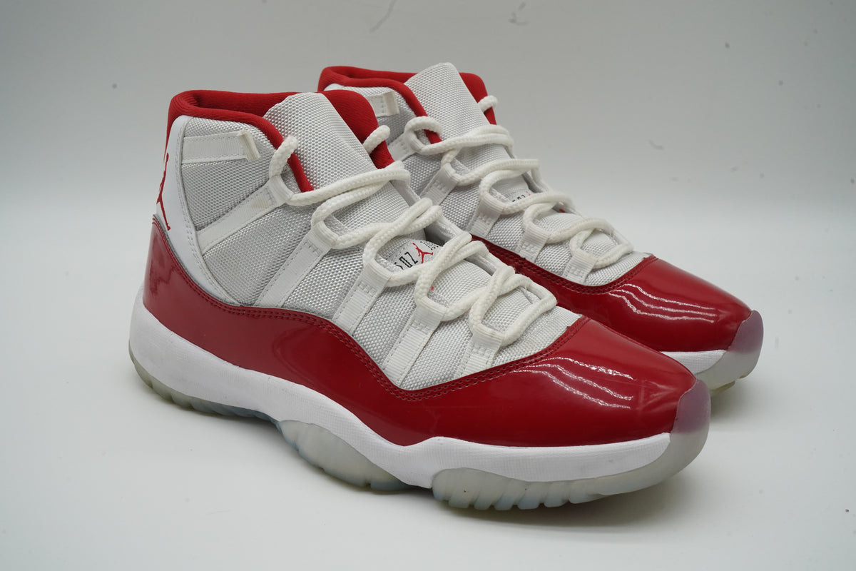 Jordan 11 Retro Cherry (2022)