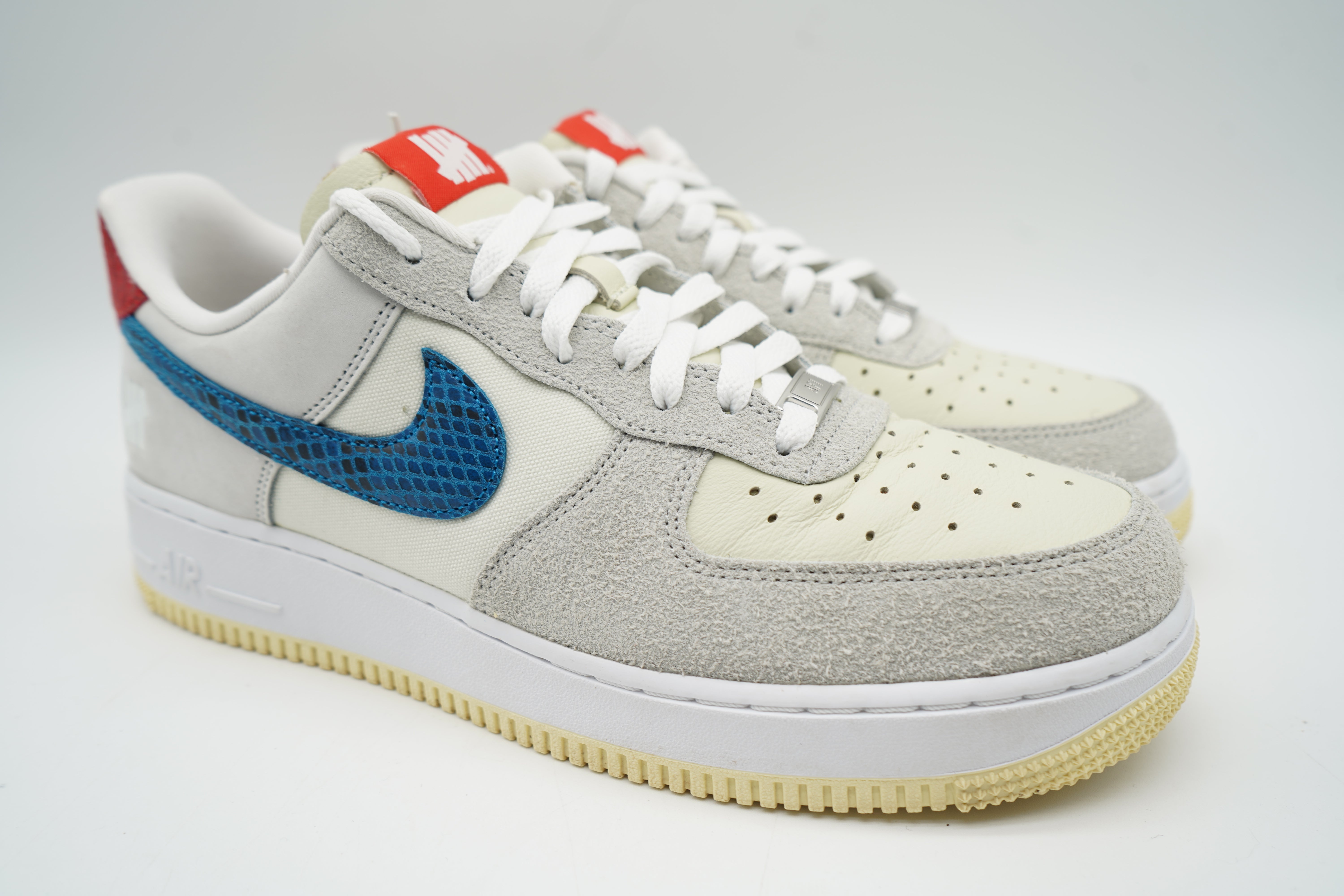 Nike Air Force 1 Low SP Undefeated 5 On It Dunk vs. AF1 ...