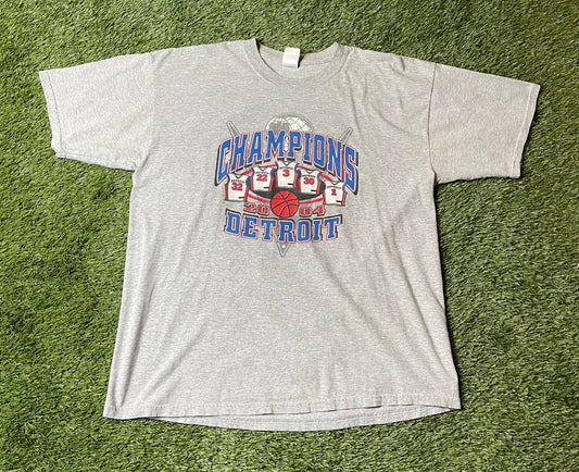 Vintage 2004 NBA Champs Detroit Pistons T Shirt