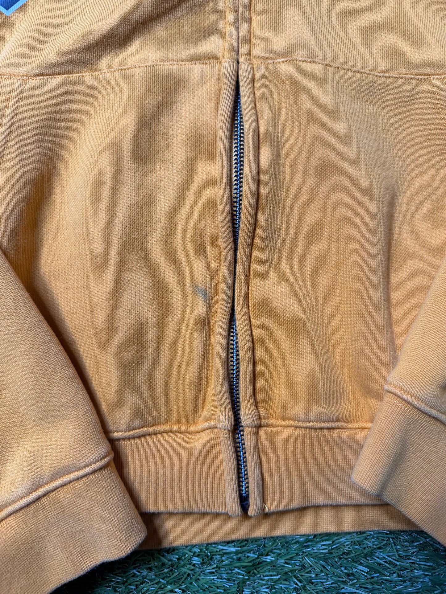 GV Gallery Raspberry Hills Mustard Zip
