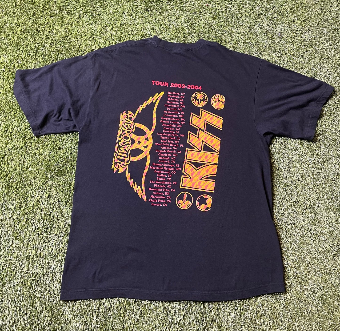 Vintage 2004 Kiss Aersomith T Shirt
