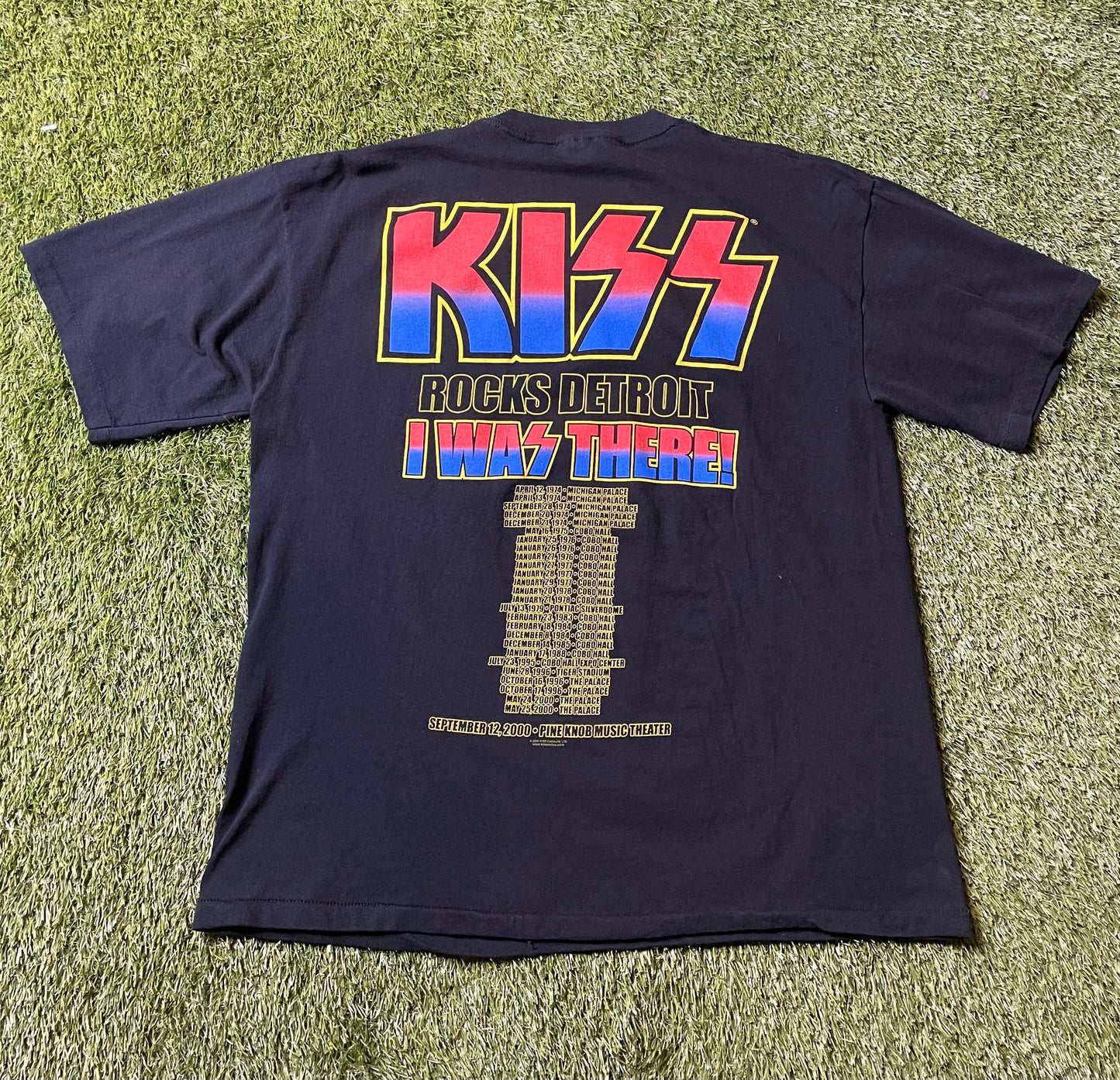 Vintage 2000 Kiss Farewell Tour T Shirt