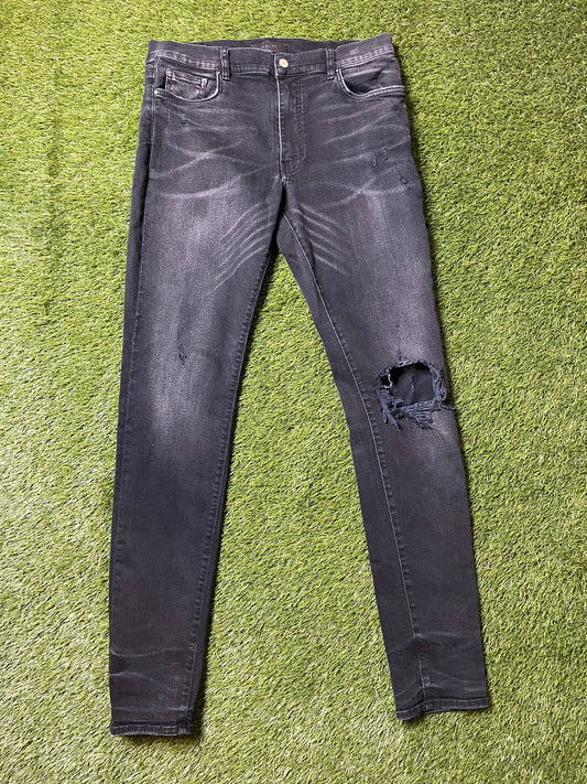 Amiri Black Ripped Denim Jeans