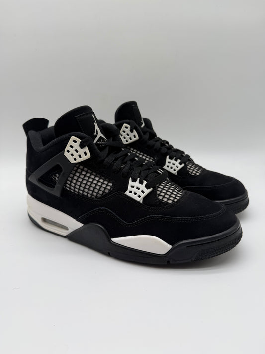 Jordan 4 Retro White Thunder