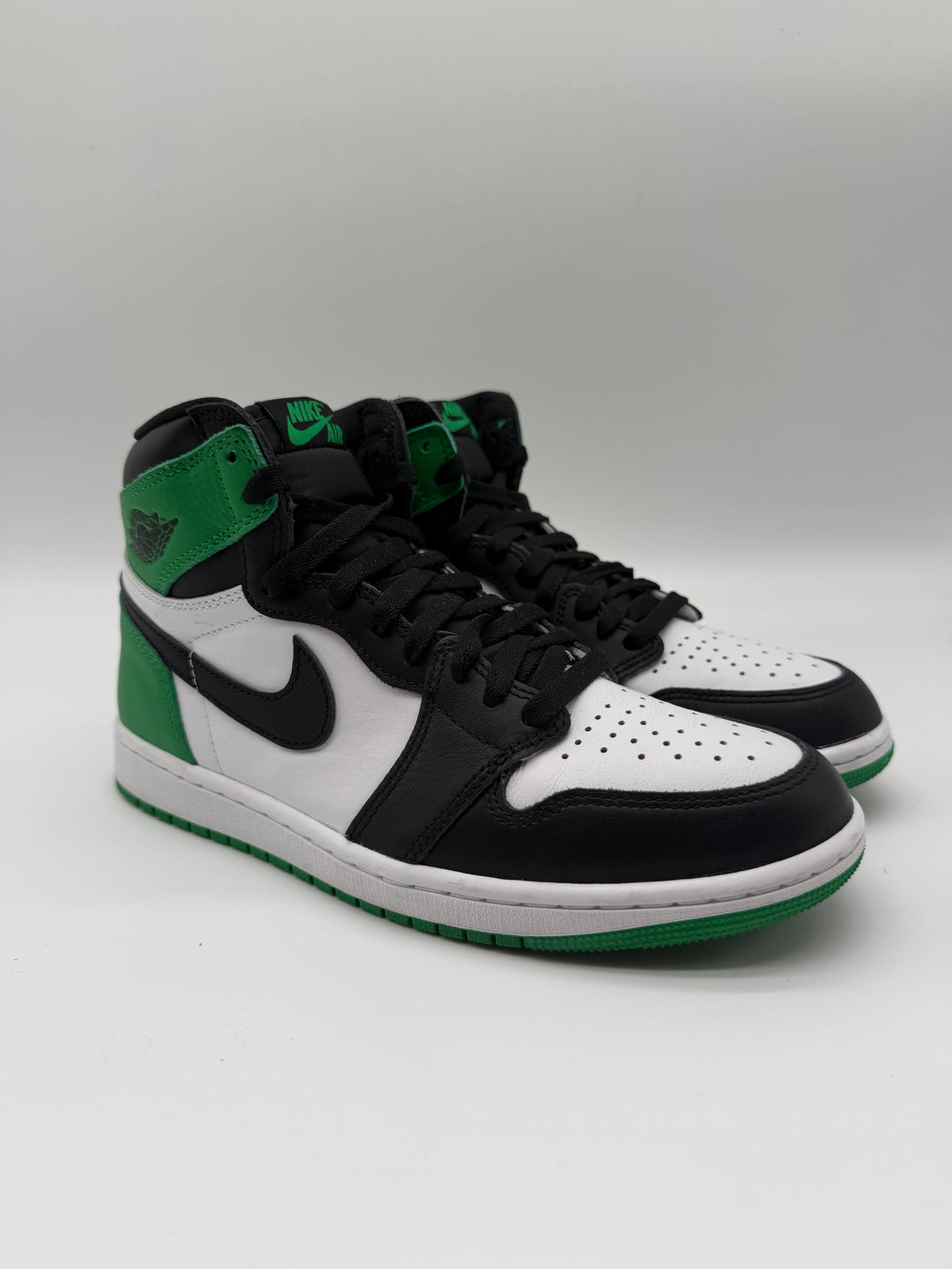 Jordan 1 Retro High Lucky Green