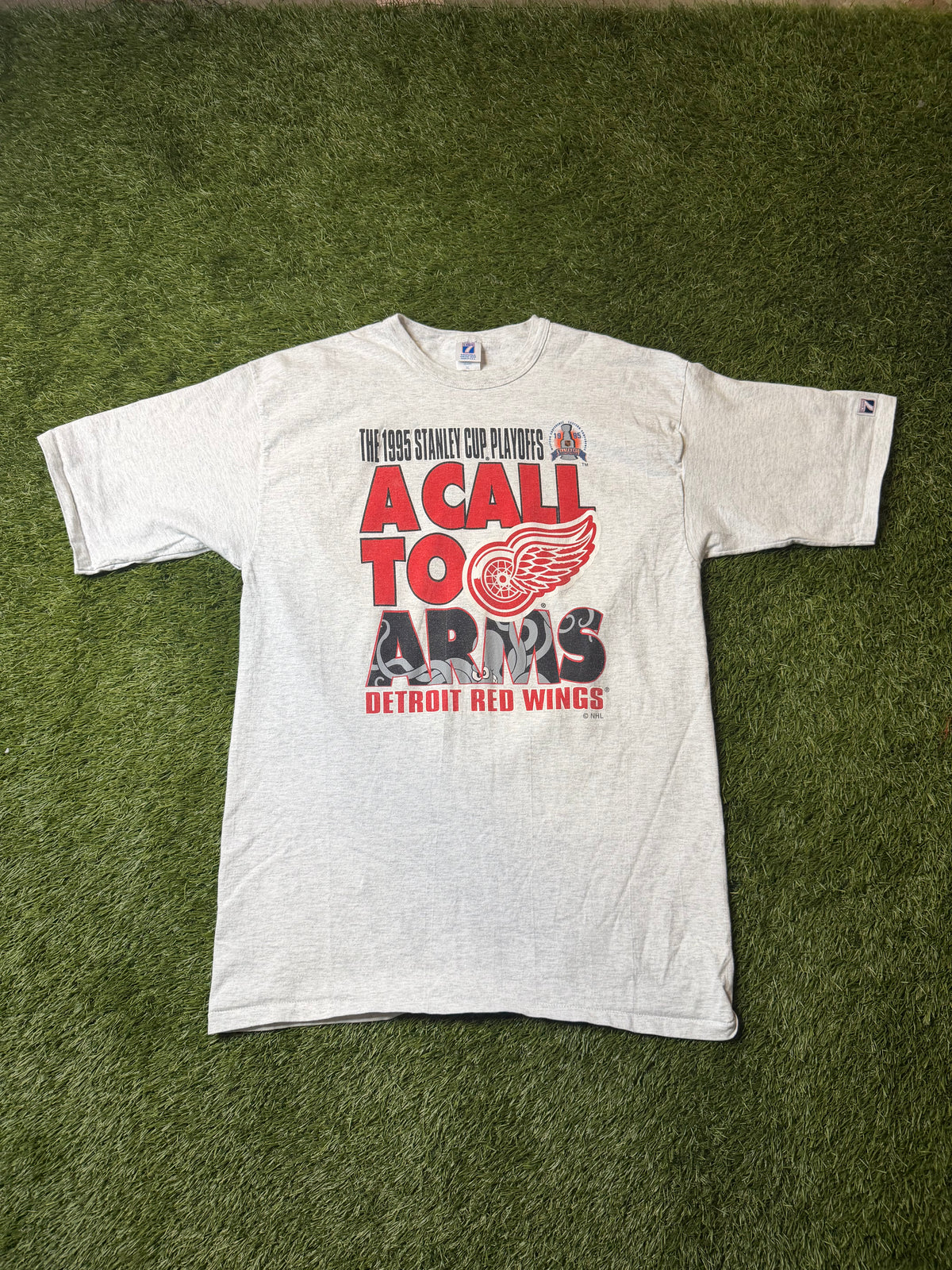 Vintage 1995 A Call to Arms Redwings T Shirt