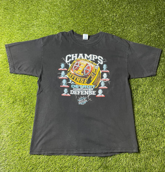 Vintage 2004 Detroit Pistons Department of Defense T Shirt