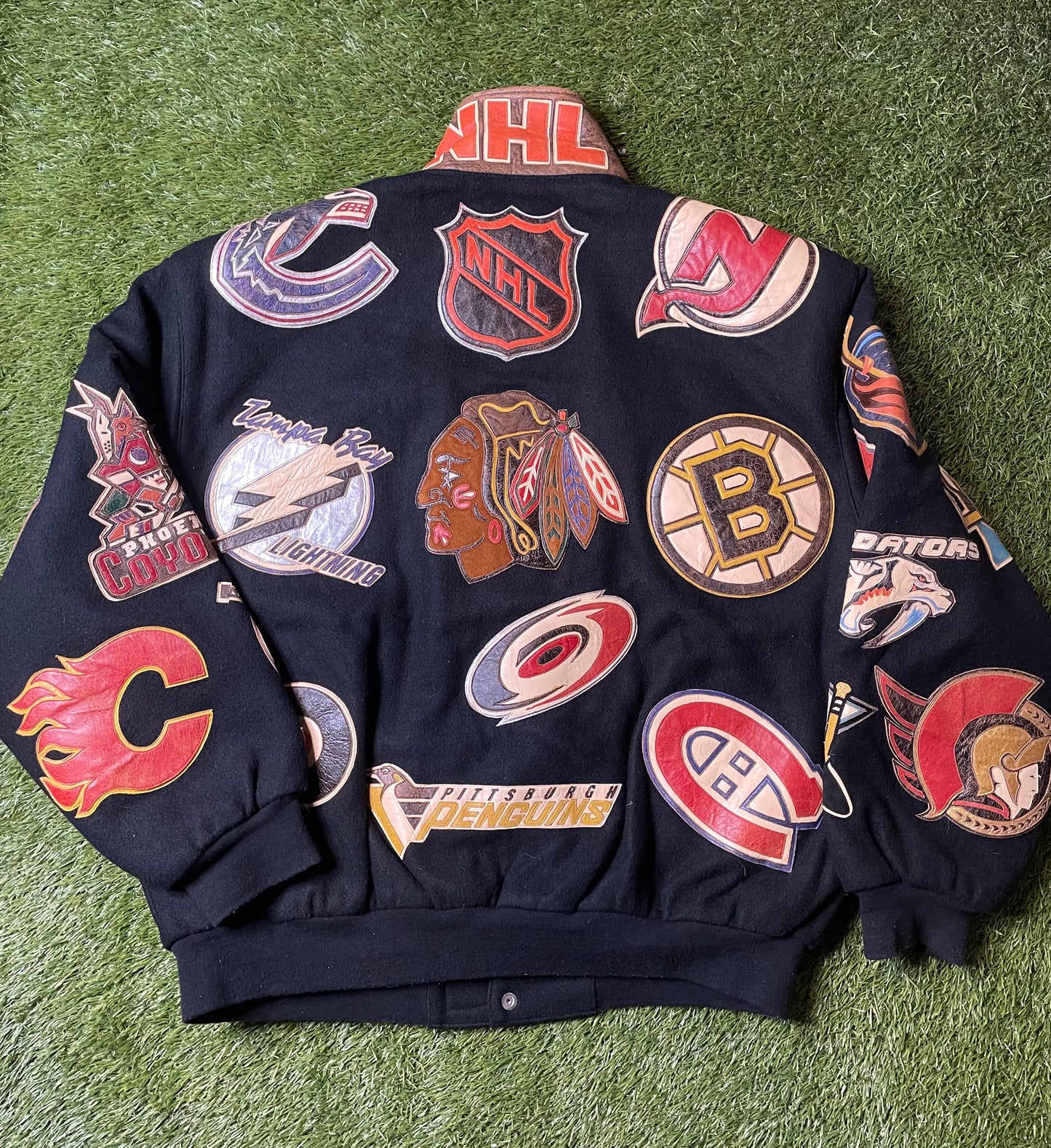 Vintage 90's Jeff Hamilton NHL Logo Jacket