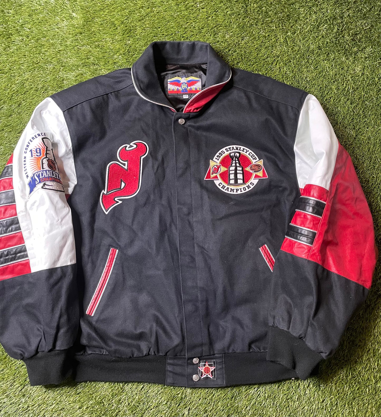 Vintage 1995 New Jersey Devils Jeff Hamilton Jacket