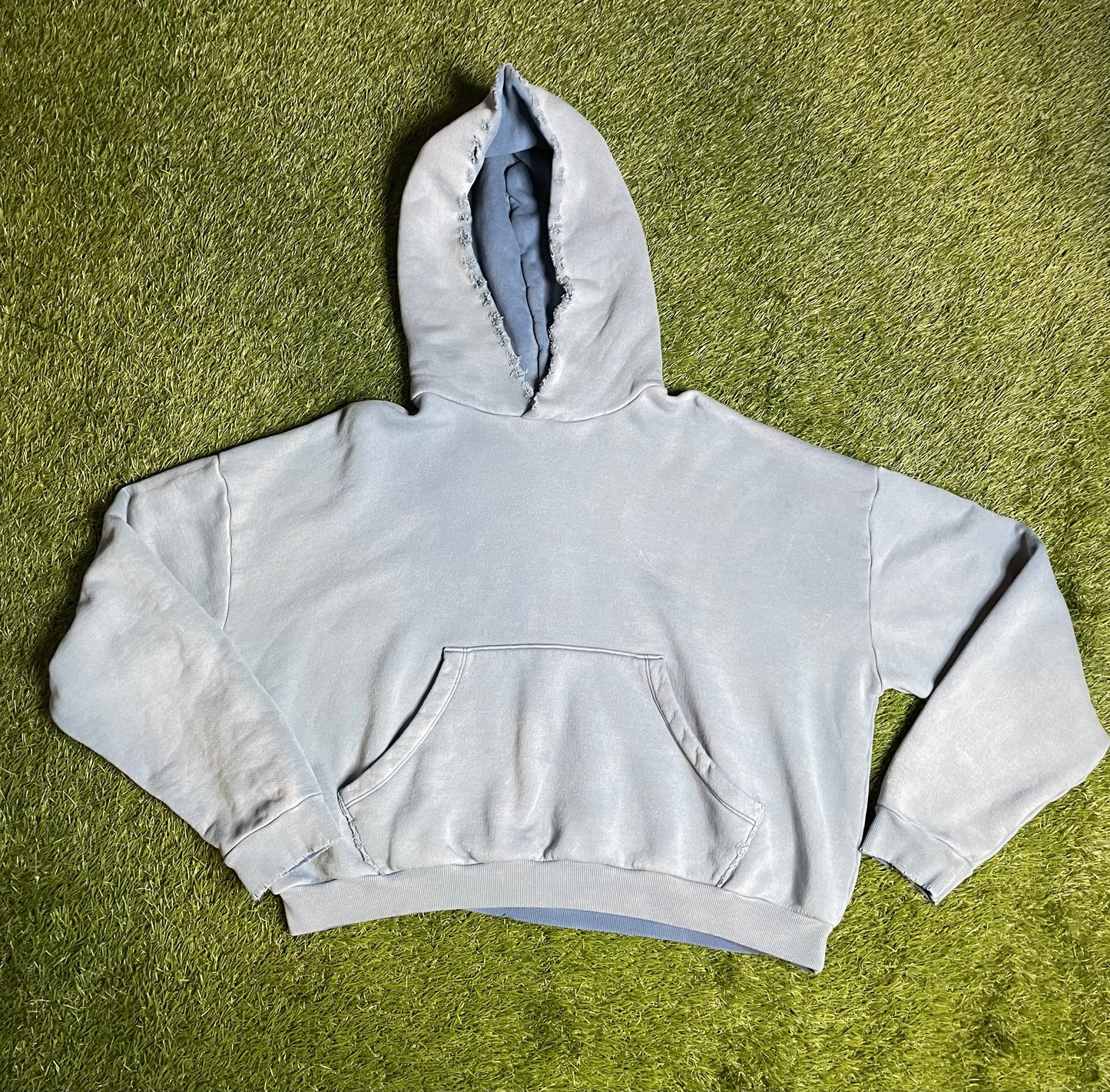 GV Gallery Raspberry Hills Sky lounge Hoodie