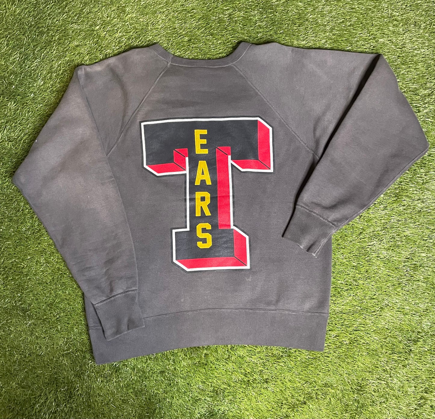 Saint Tears Crewneck