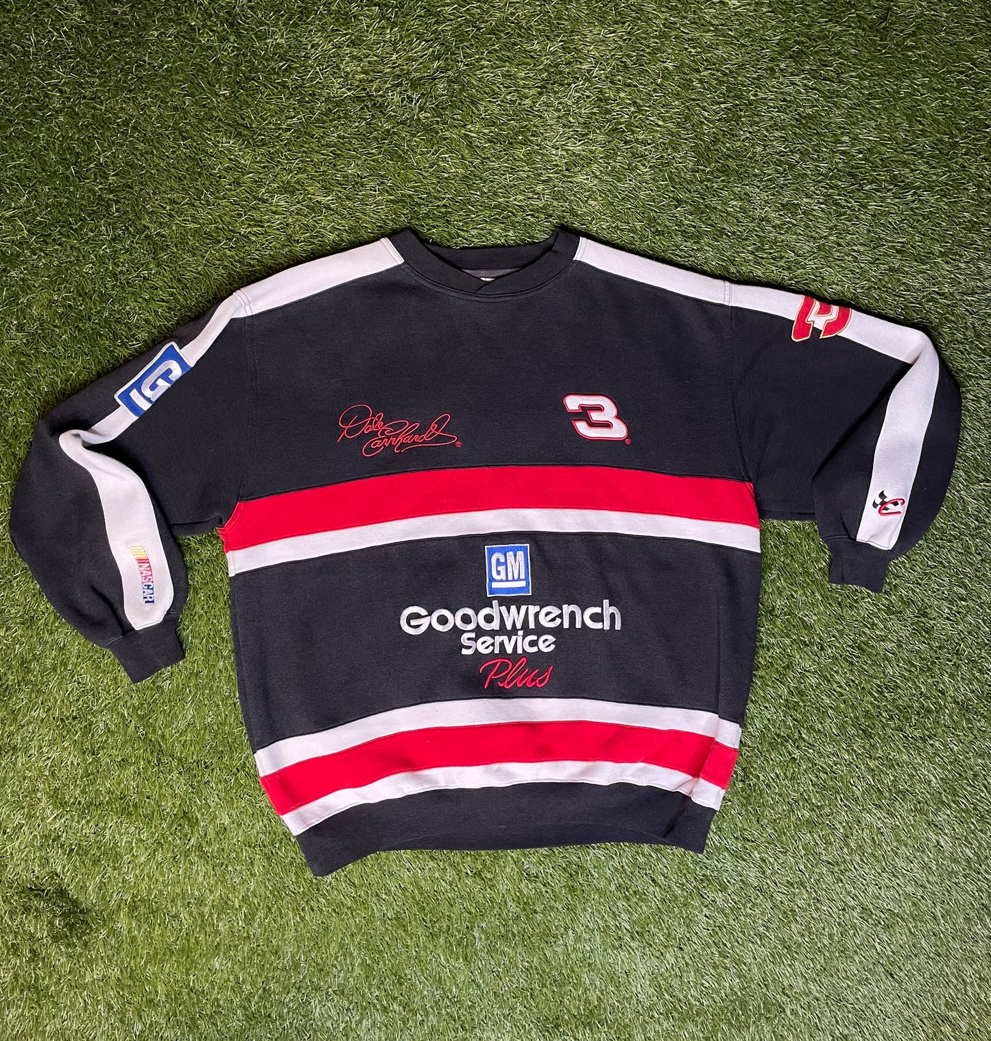 Vintage 90's Dale Earnhardt Crewneck