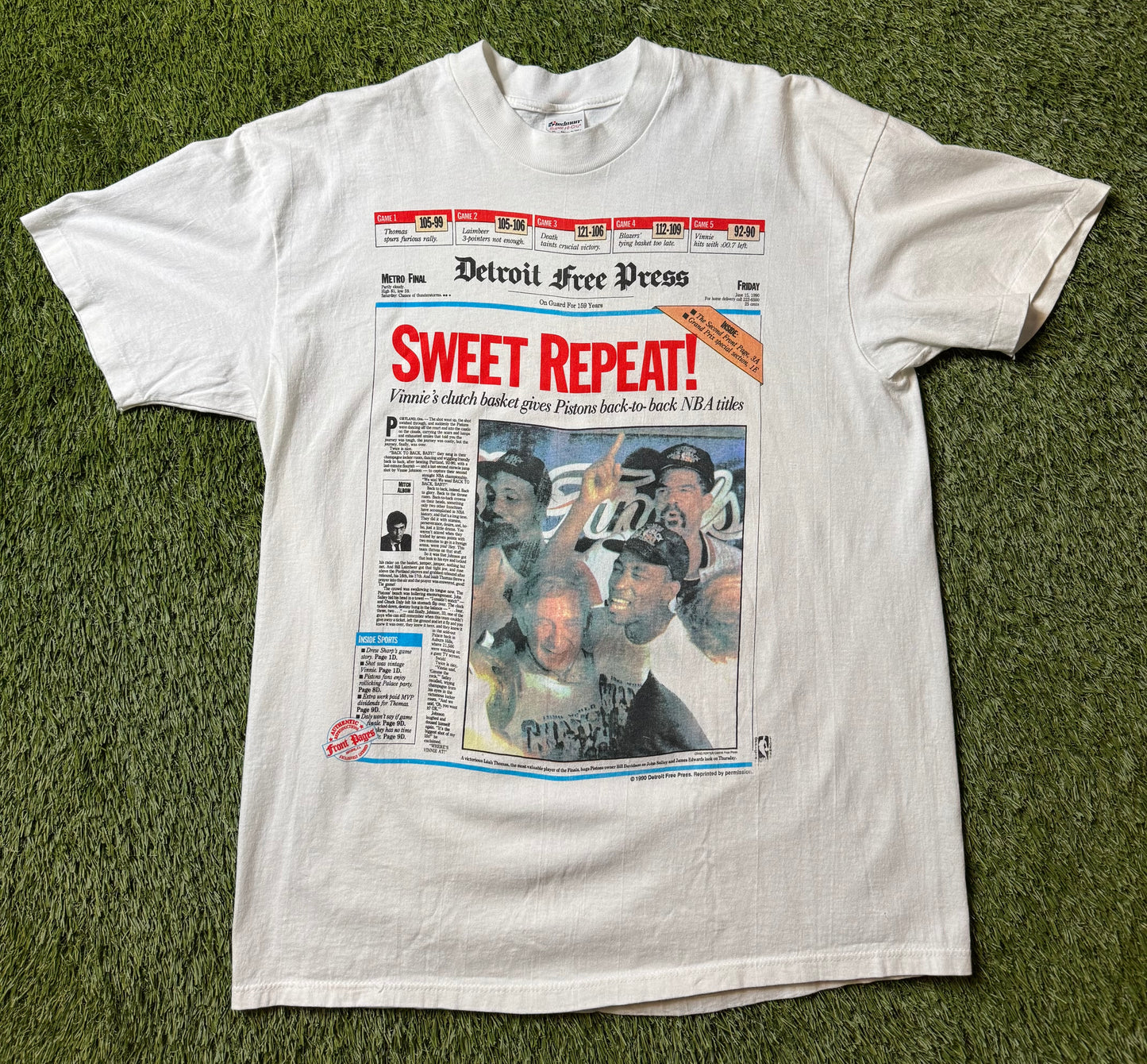 Vintage 1990 Detroit Pistons Free Press T Shirt