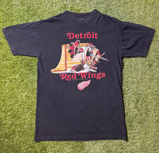 Vintage 1996 Taz Detroit Red Wings T Shirt
