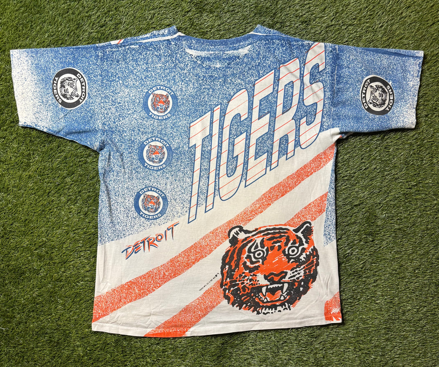 Vintage 90's Detroit Tigers AOP T Shirt
