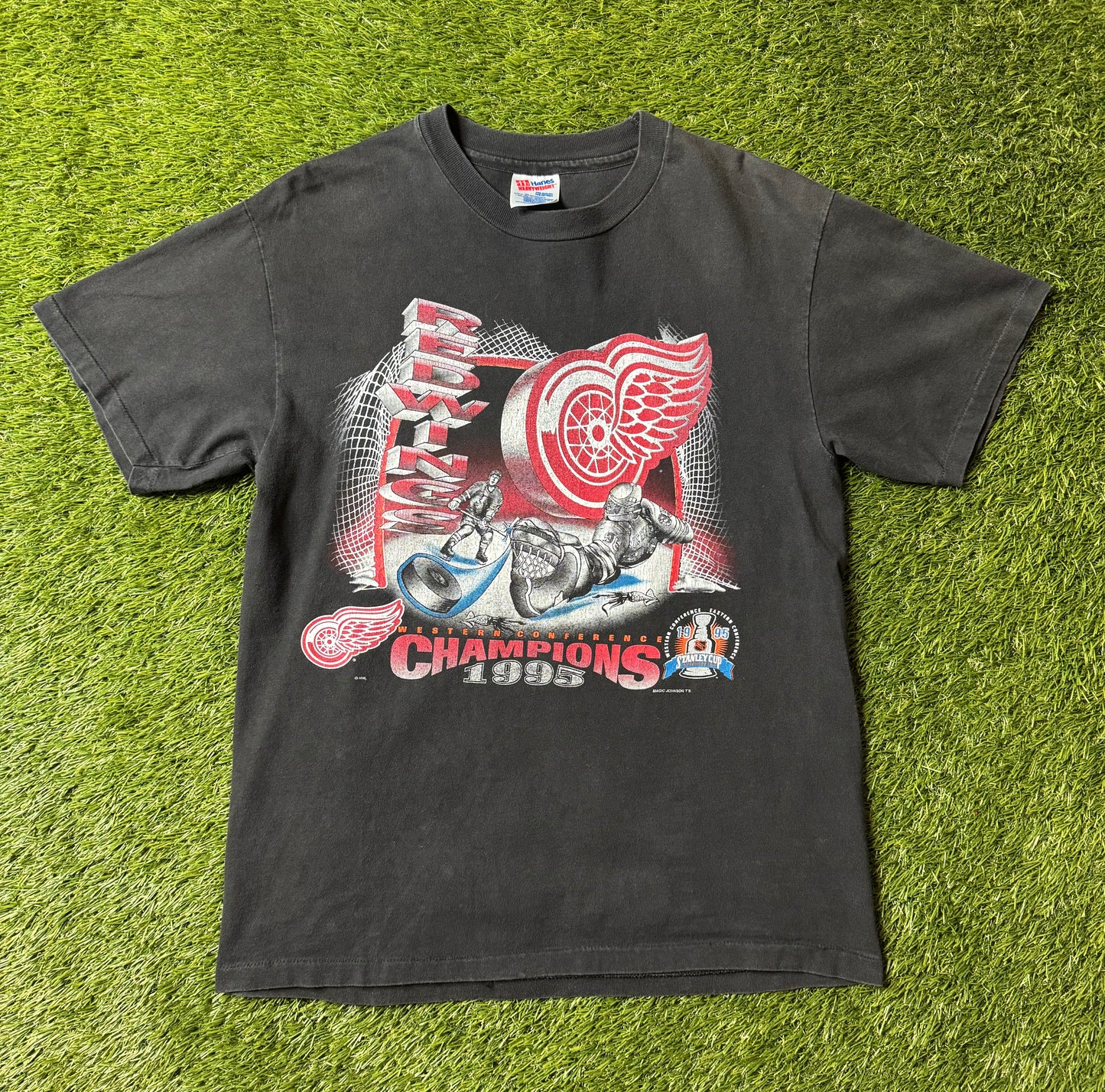 Vintage 1995 Detroit Red Wings Slapshot T Shirt