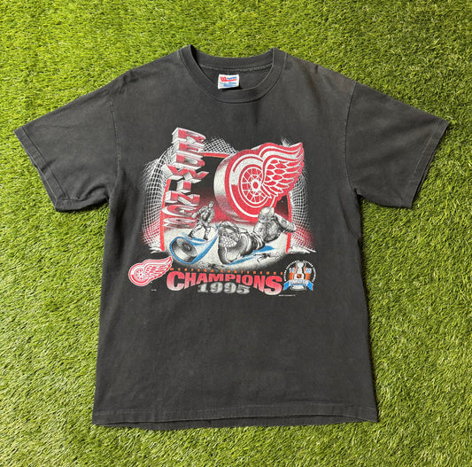 Vintage 1995 Detroit Red Wings Slapshot T Shirt