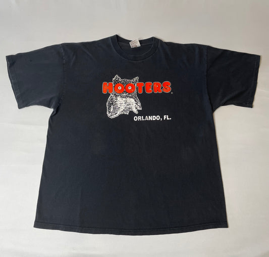 Vintage Hooters T Shirt