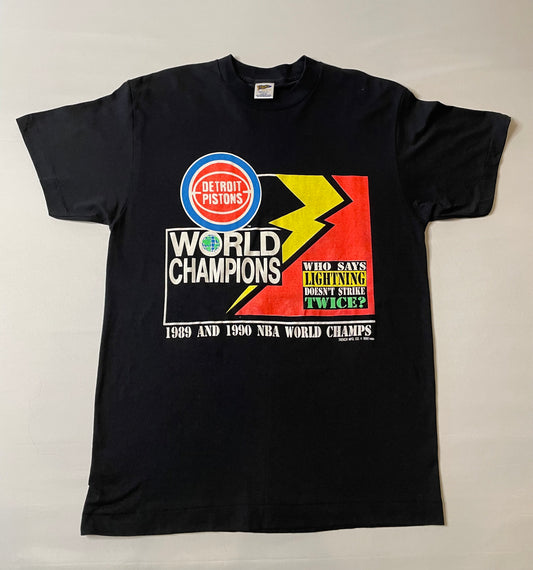 Vintage 1990 Detroit pistons World Champs t shirt