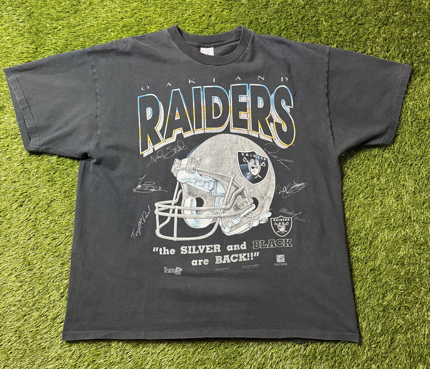 Vintage 90's Oakland Raiders Helmet T Shirt