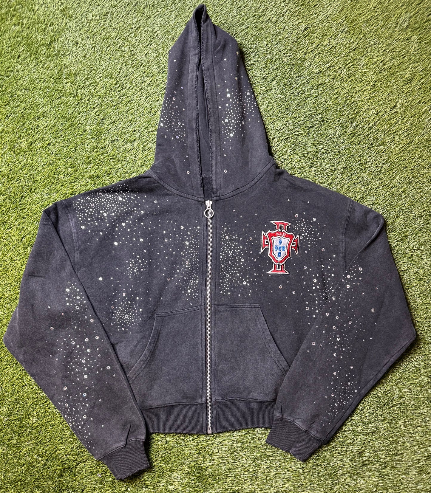 Vale forever Pluto Custered Zip Up