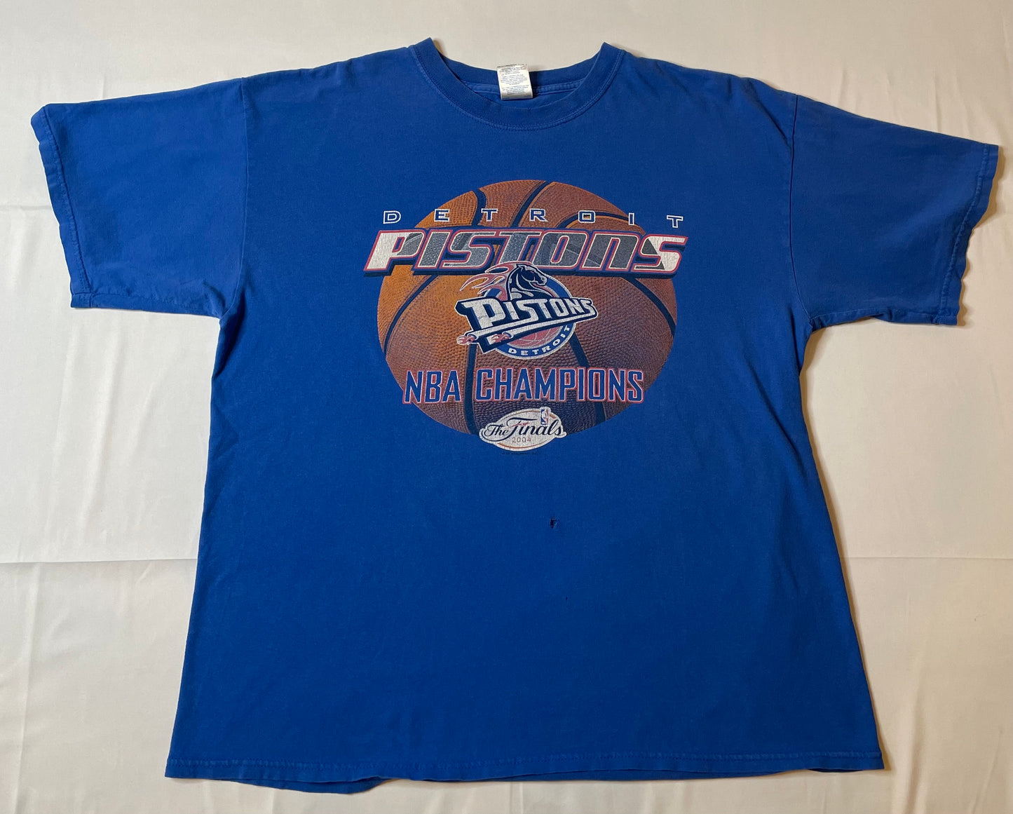 Vintage Detroit Pistons 2004 NBA Finals Champs T Shirt