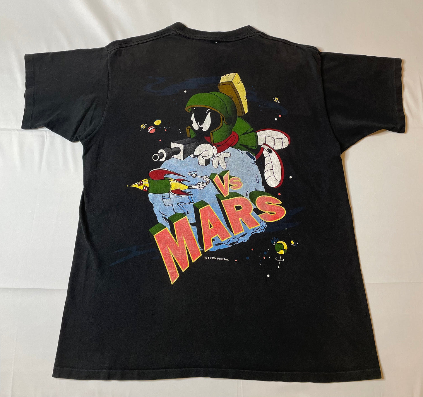 Vintage 1994 Looney Toons Earth vs Mars T Shirt