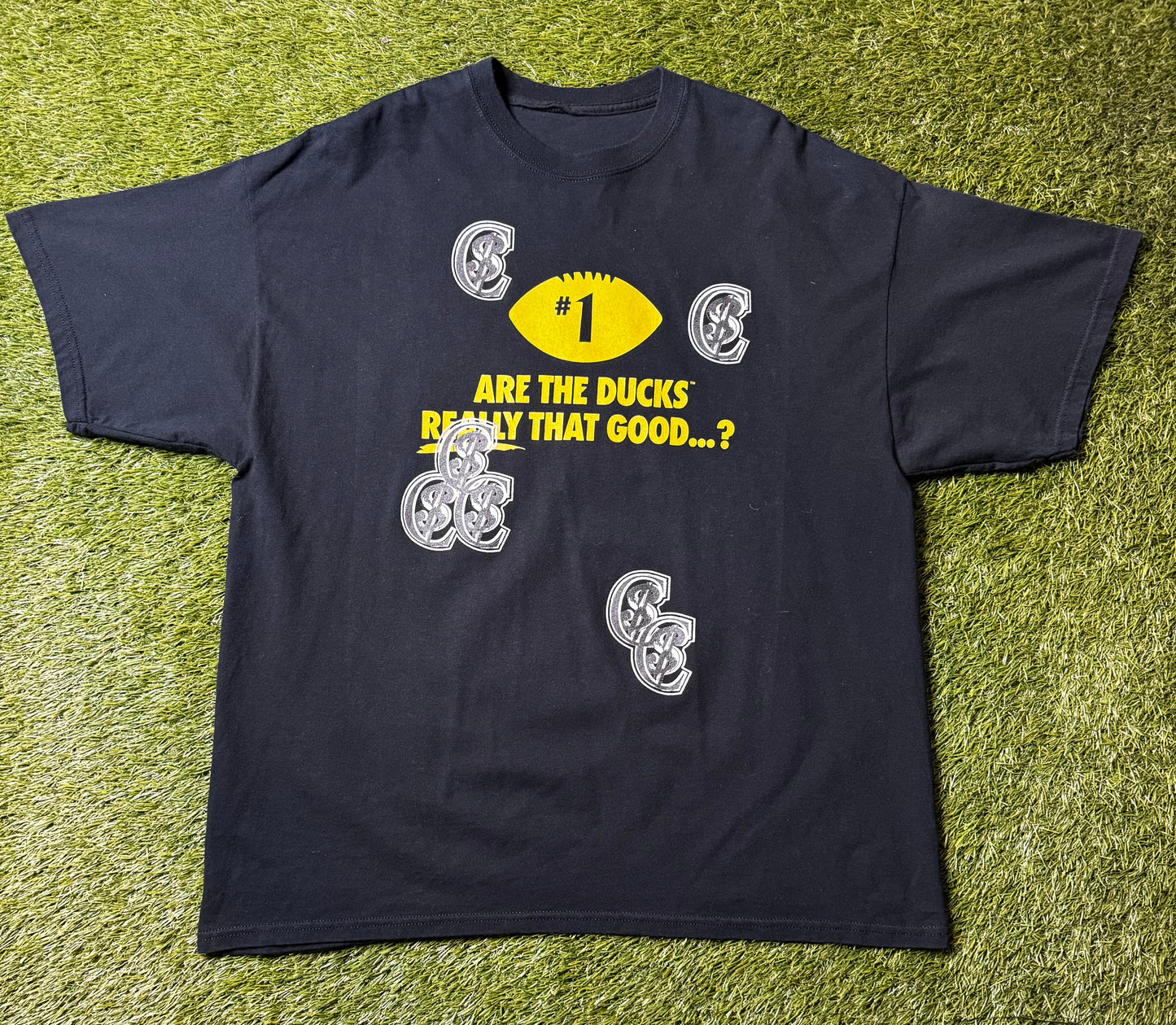 Chris Smokes Vintage Oregon Ducks T Shirt