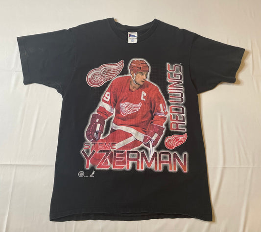 Vintage Detroit RedWings Yzerman Tee Shirt